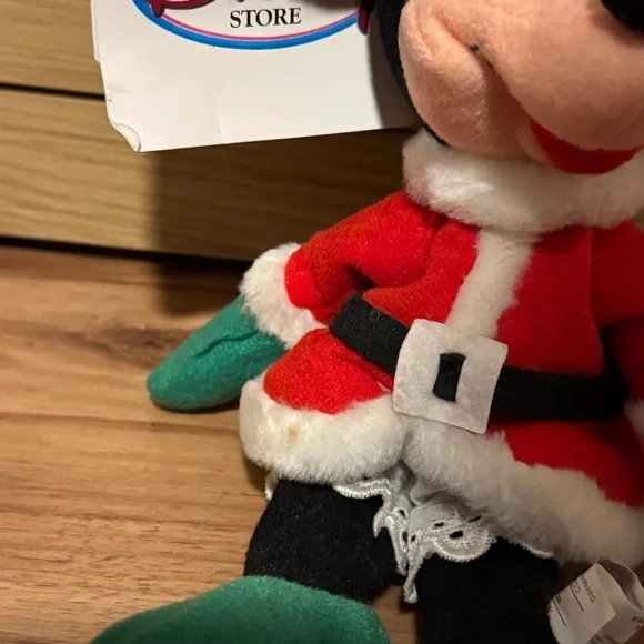 NWT 7 Disney 8” Christmas Mickey, Minnie, Pooh, Eeyore Plush Vintage 1990’s Lot - Picture 14 of 15